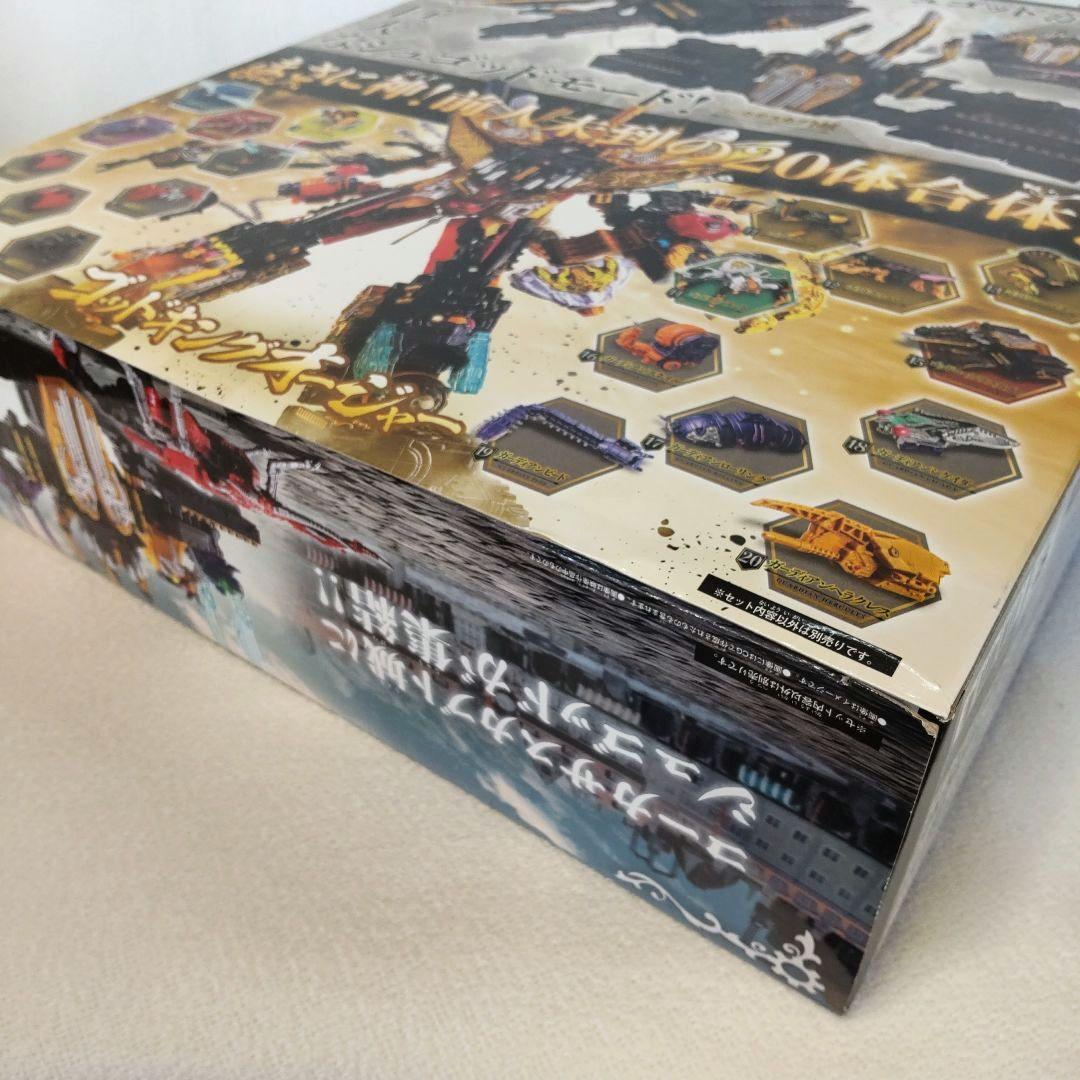 〈新品未開封〉DXキングコーカサスカブト ～王様戦隊キングオージャー