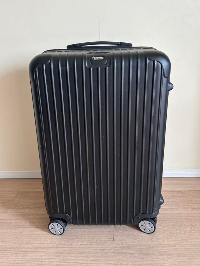RIMOWA ブラック キャリーケース 中型　ポリカーボネート　4輪