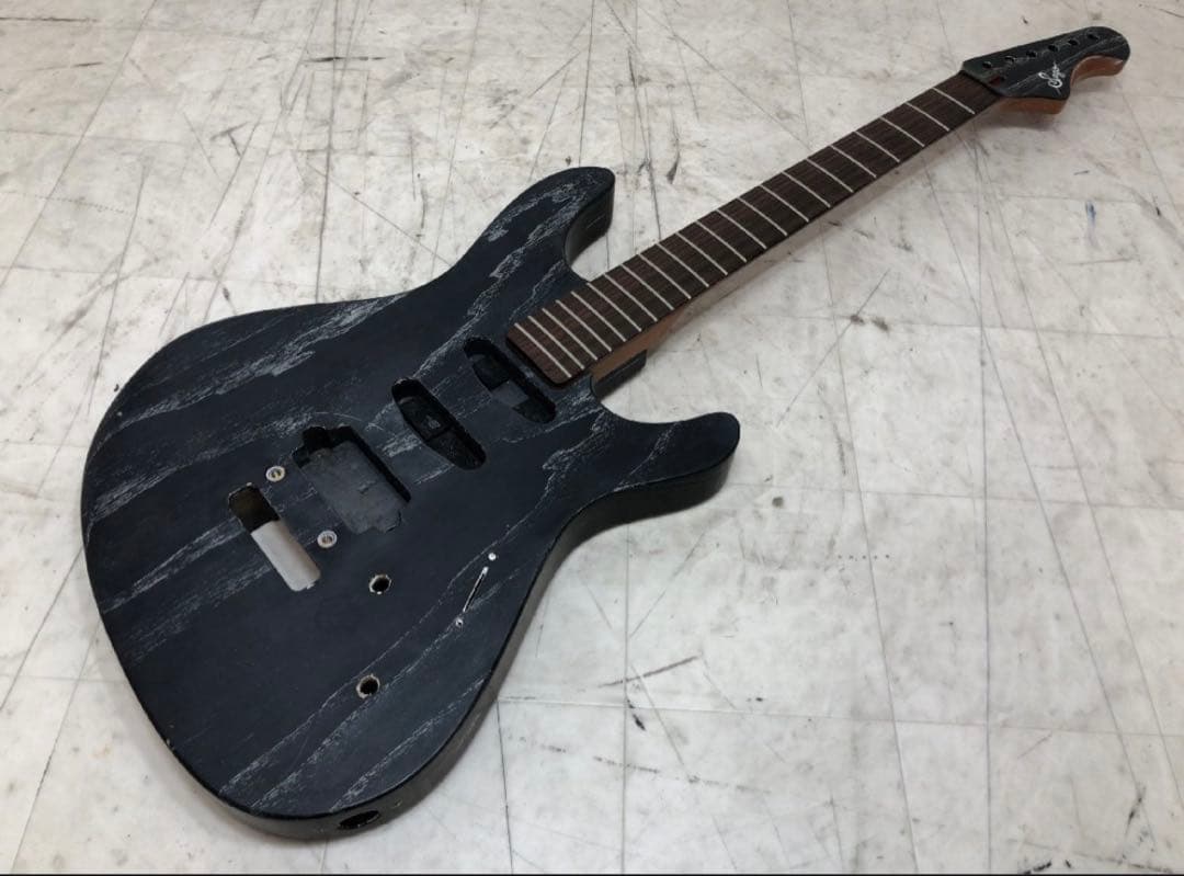 Sago Sonia セミオーダー ボディネック