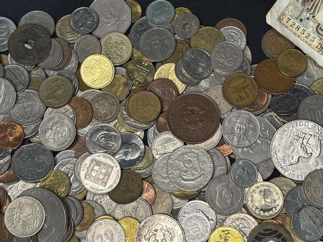 ま*お様 外国　古銭　銀貨　古札　まとめて　4キロ アンティーク