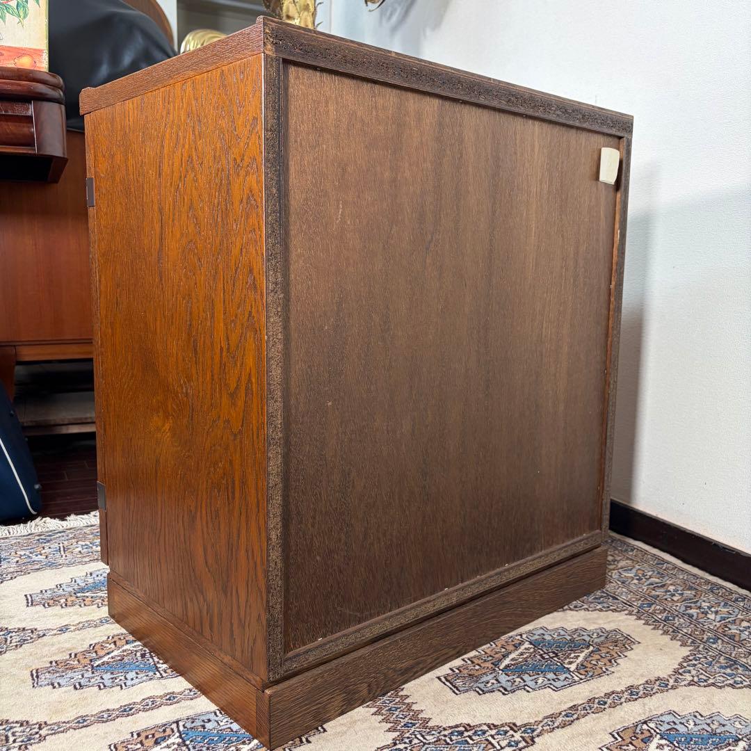 三越ブルージュ キャビネット オーク材 サイドボード ガラス戸 収納 食器棚