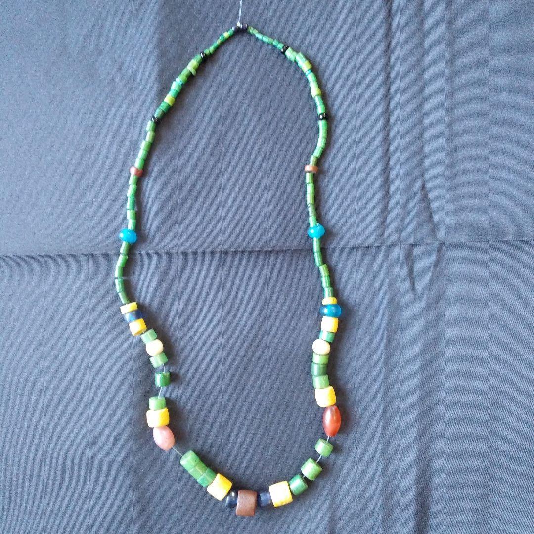 古代ガラスネックレス　ガラスネックレス　ネックレス　古代ガラス　NO 2