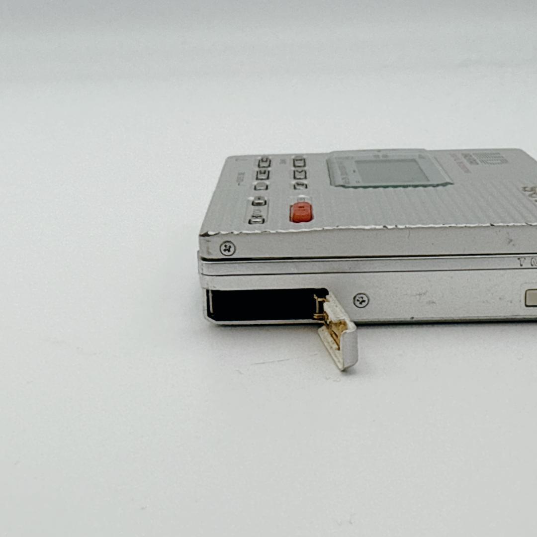 SONY WALKMAN MDウォークマン MZ-R90 ポータブルプレーヤー