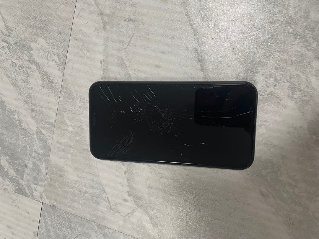 携帯電話本体 iPhoneXR