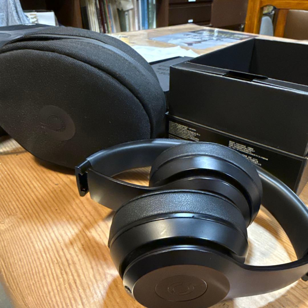 BEATS SOLO3 ワイヤレスヘッドフォン ブラック