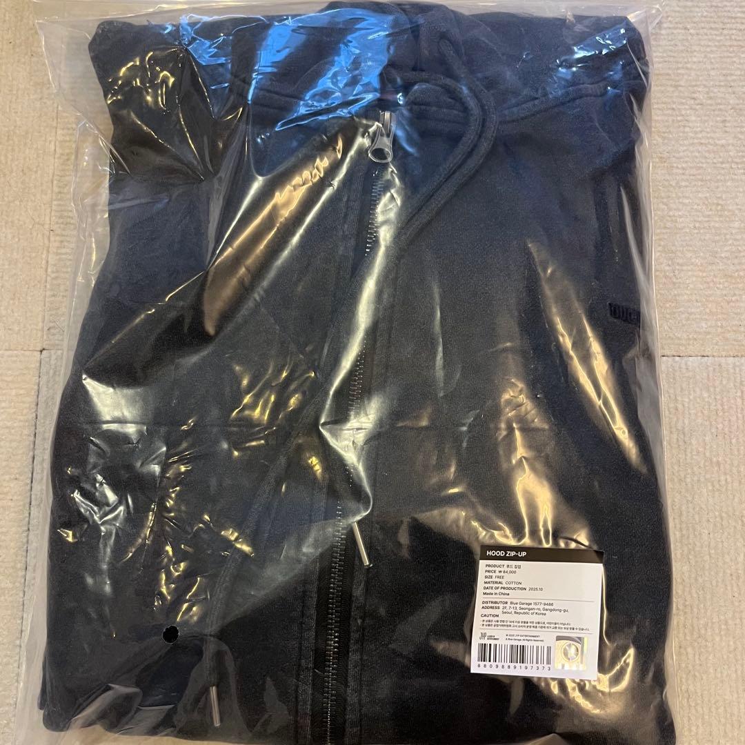 TWICE 10ve universe パーカー フードジップ