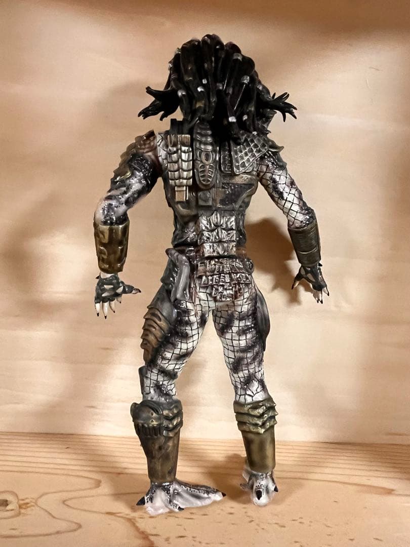 プレデター ガレージキット 塗装完成品 約33cm