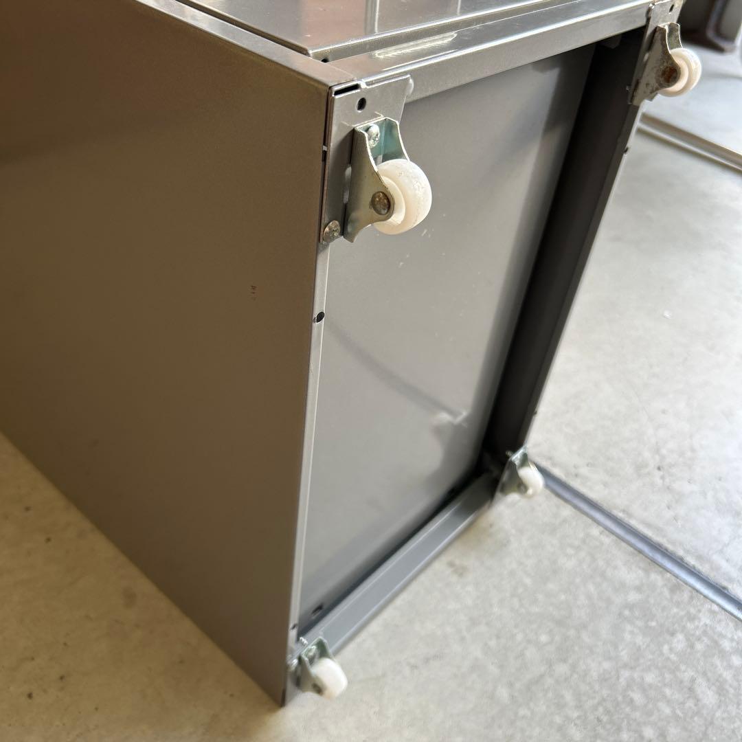 【廃盤】IKEA イケア HELMER ヘルメル 引き出し　スチール キャスター