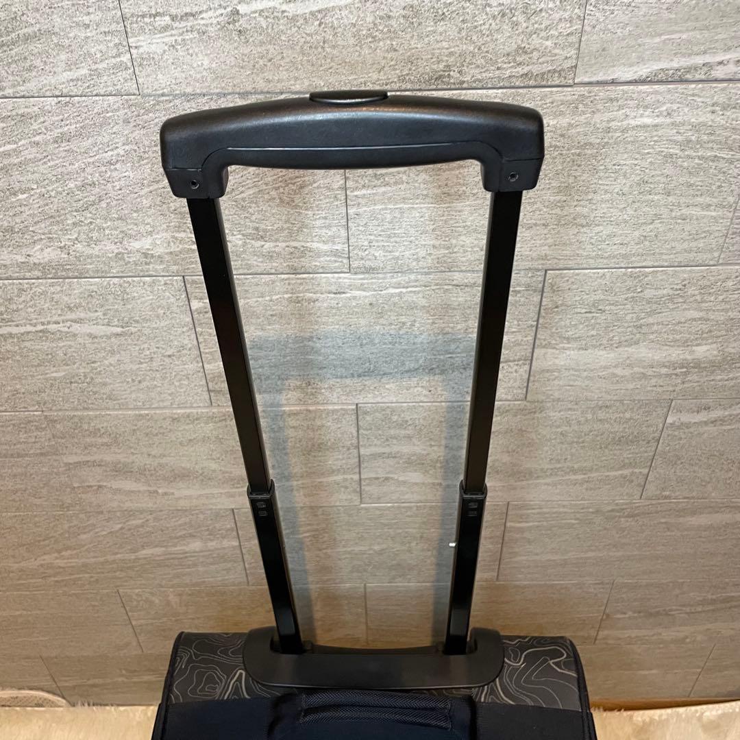 ✨完売品　THE NORTH FACE Rolling Thunder トラベル