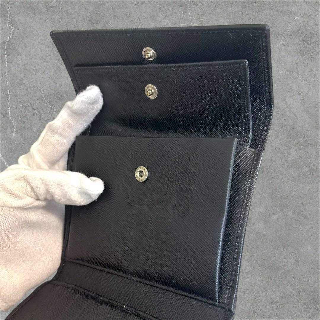 極上美品✨ PRADA プラダ 三つ折り財布 サフィアーノ ブラック 三角ロゴ