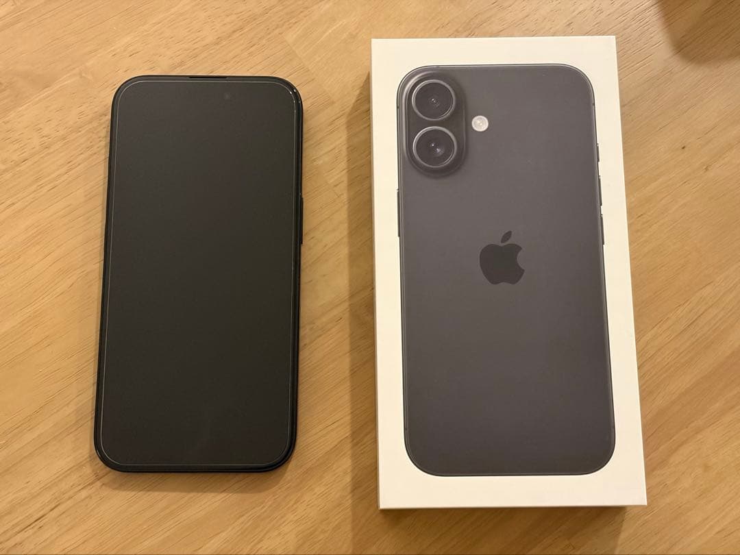 【超美品】iPhone 16 128GB バッテリー100 SIMフリー