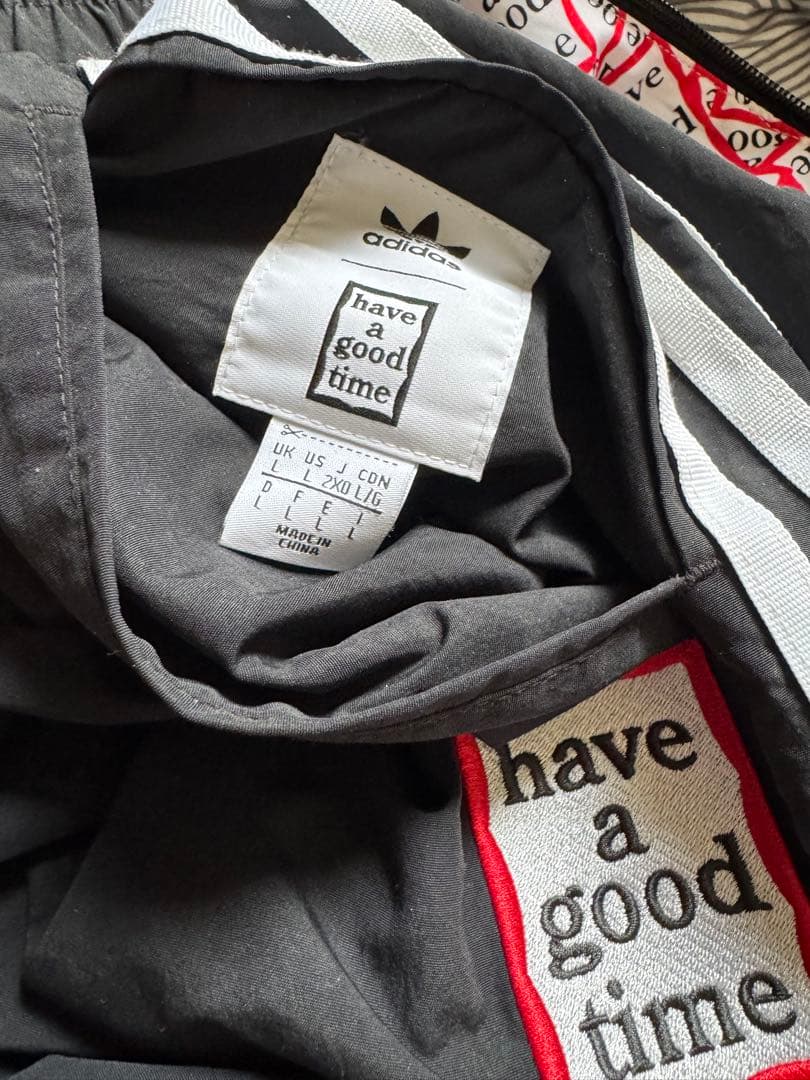 adidas × HAVE A GOOD TIMEリバーシブル セットアップ
