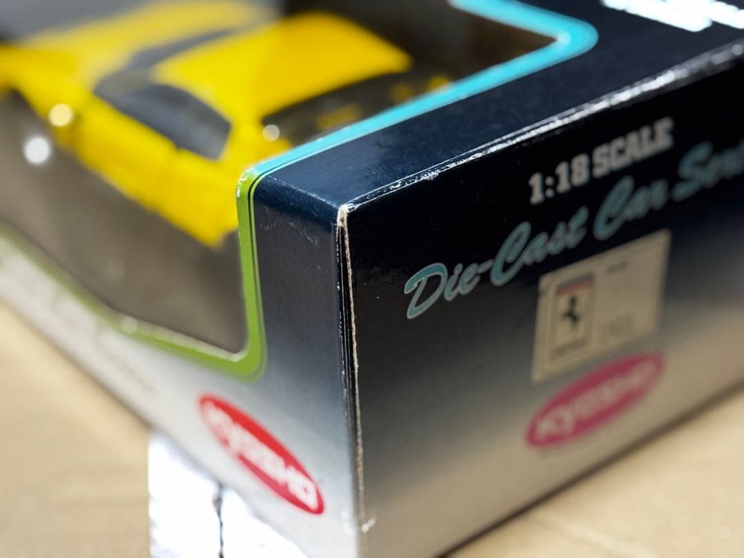 京商1/18 フェラーリ512BB イエロー ⭐︎希少初期パッケージ新品未展示品⭐︎