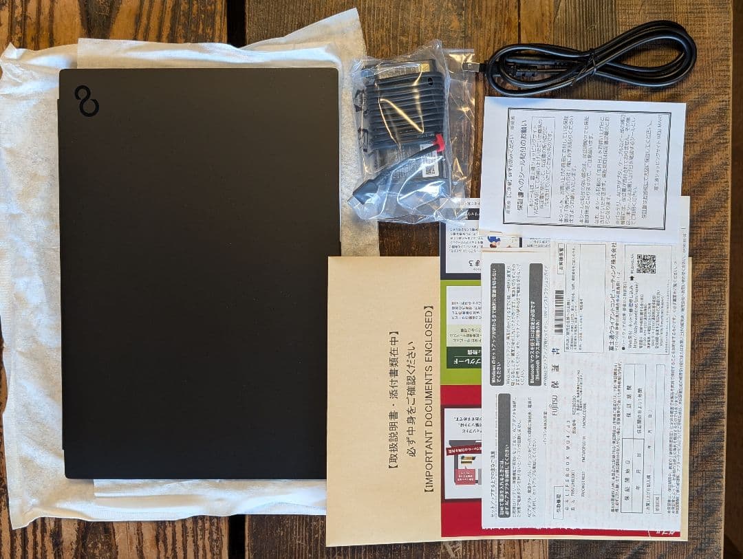 超軽量 FMV Zero Note U 14型ワイドノートPC