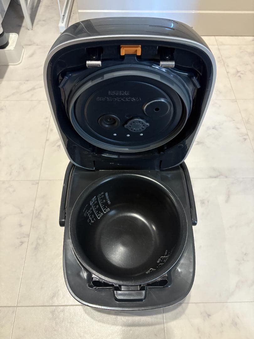 象印 圧力炊飯器 NW-JA10 2022年製