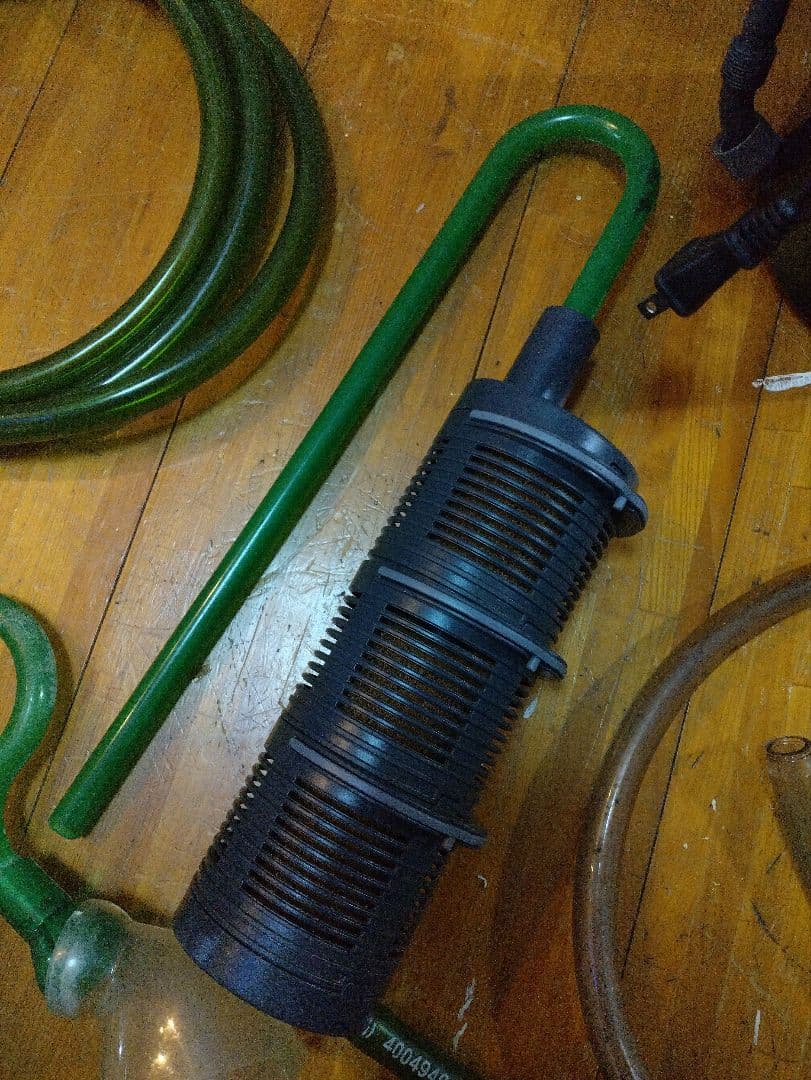 【今週限定値下げ】60センチオーバーフローガラス水槽 とエーハイム2213