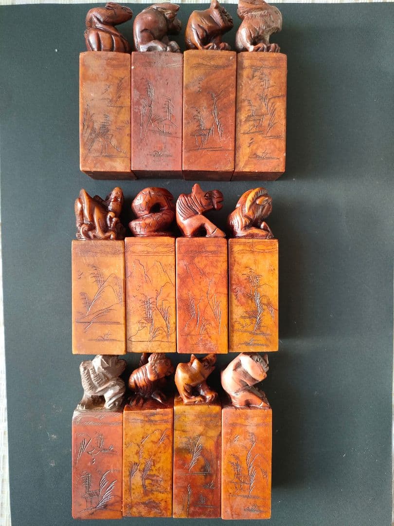 ●篆刻印材十二支 12本セット箱あり寿山石（芙蓉石）干支彫刻中国石印章書道具