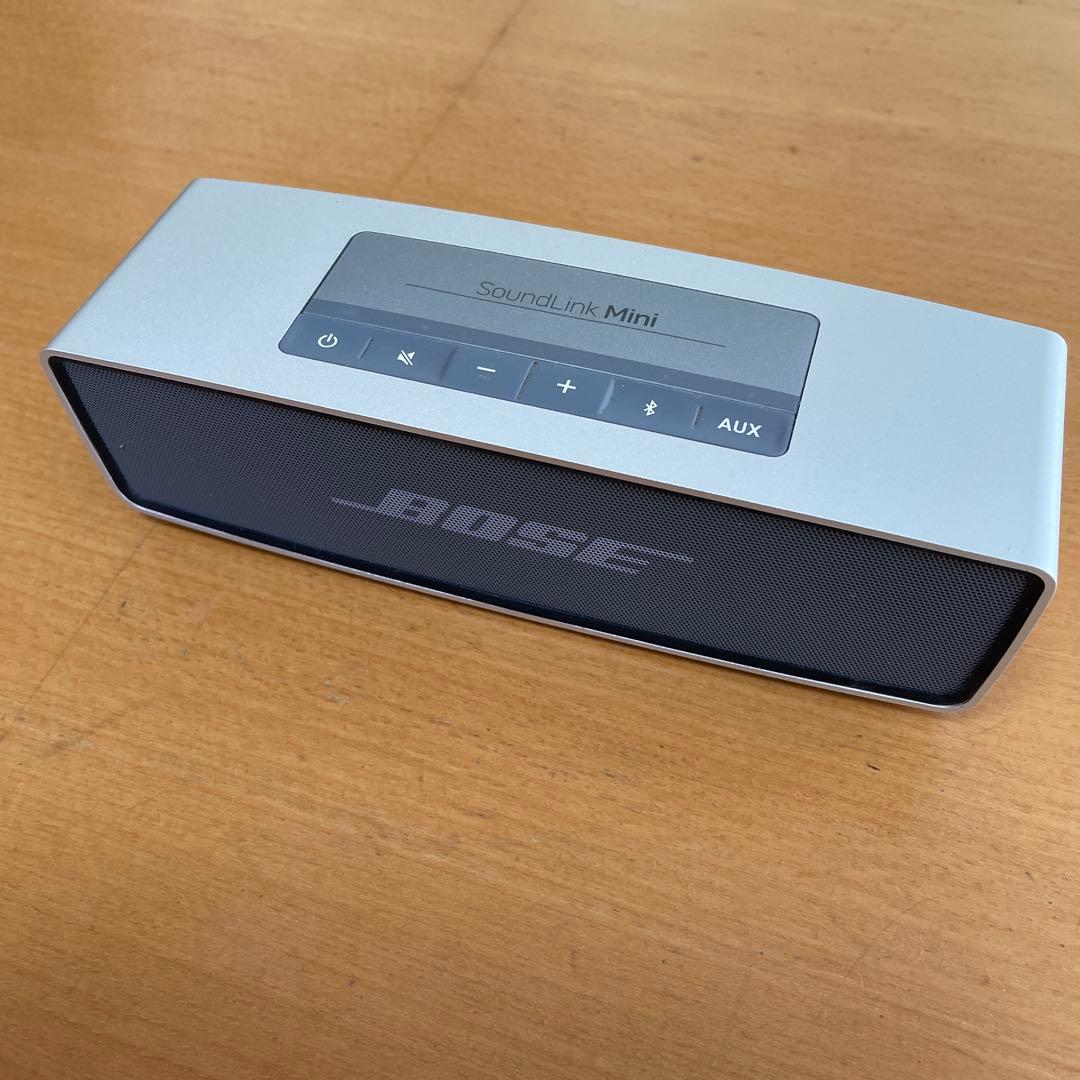 美品！BOSE SoundLink Mini 有線にて使用可能 充電時赤点灯無し