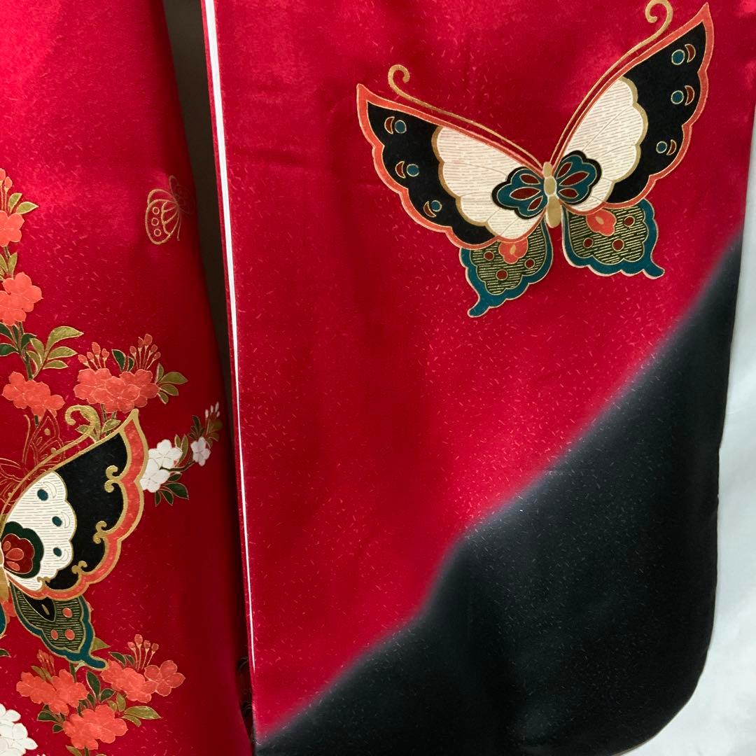 【振袖】鈴屋スーパー鈴ガード加工　赤黒染め分け　蝶と花紋様　正絹　成人式　結婚式