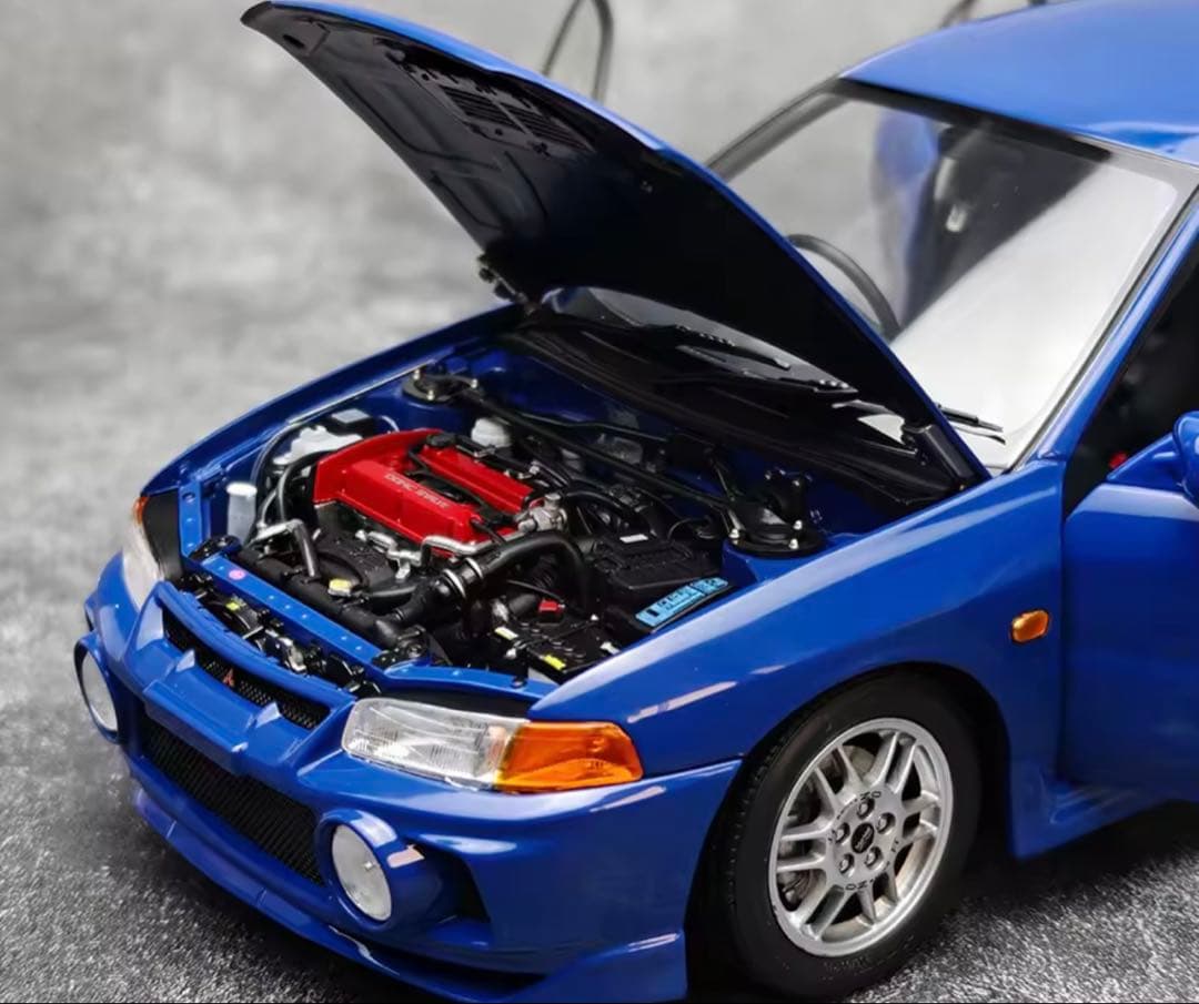 1:18 Mitsubishi Lancer Evolution IVミニカー