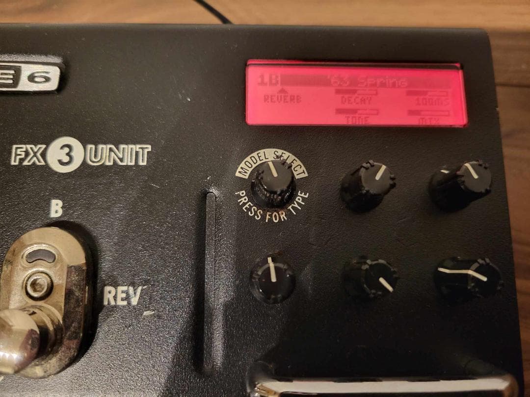 ギター Line6 / M9 Stompbox Modeler