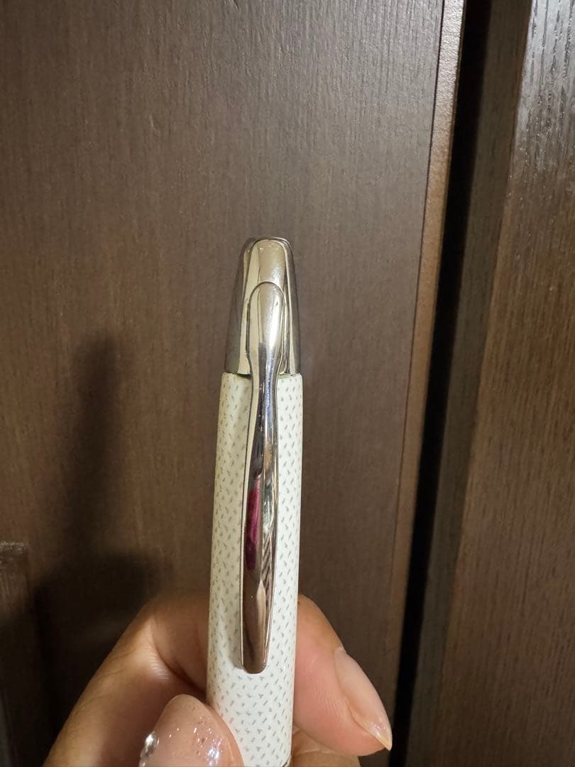 PILOT 万年筆 キャップレス　白絣　ニブ【F】　　7/11〜14発送お休み