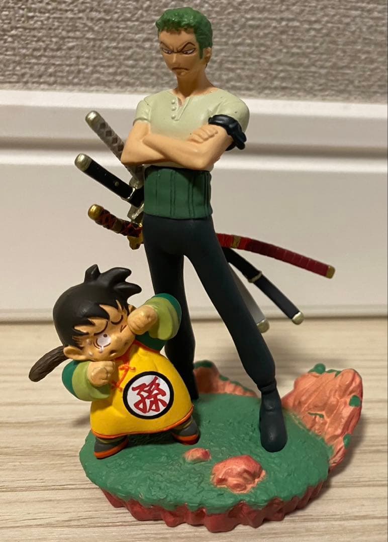 ドラゴンボールカプセルネオ　withワンピース　ジャンプ40周年　悟空フィギュア