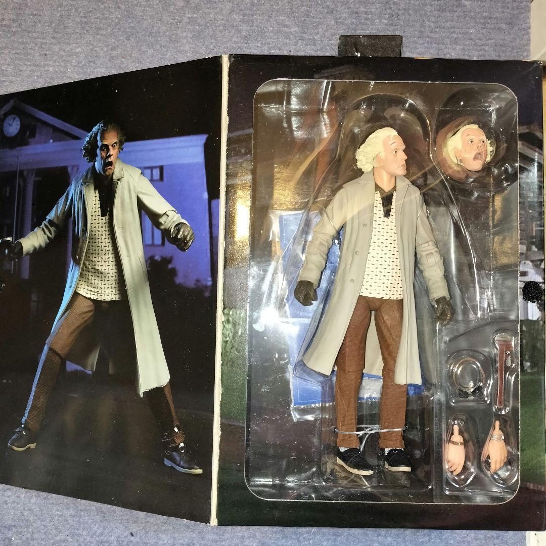 「バックトゥーザフューチャー」ドクのフィギュア　ネカ