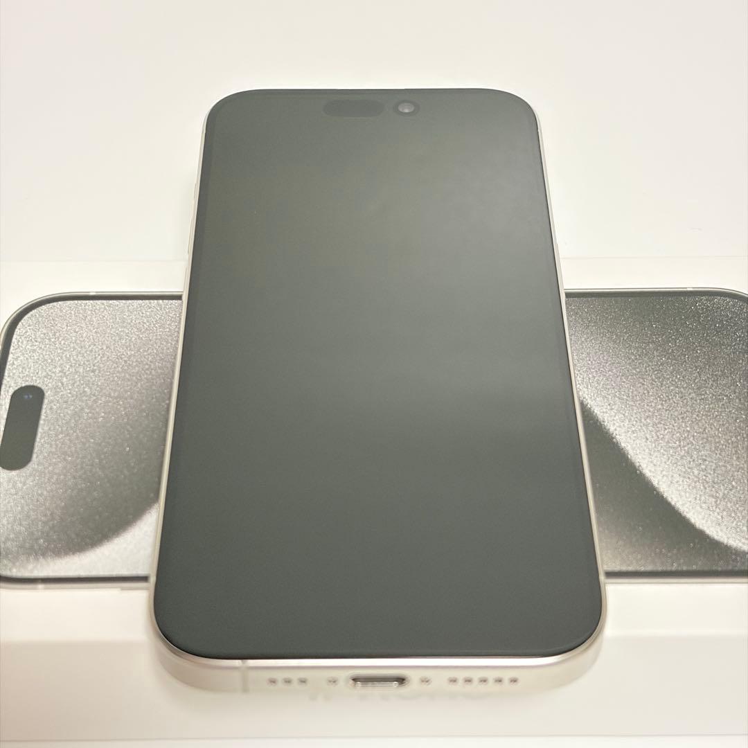 iPhone 15 Pro 256GB ホワイト