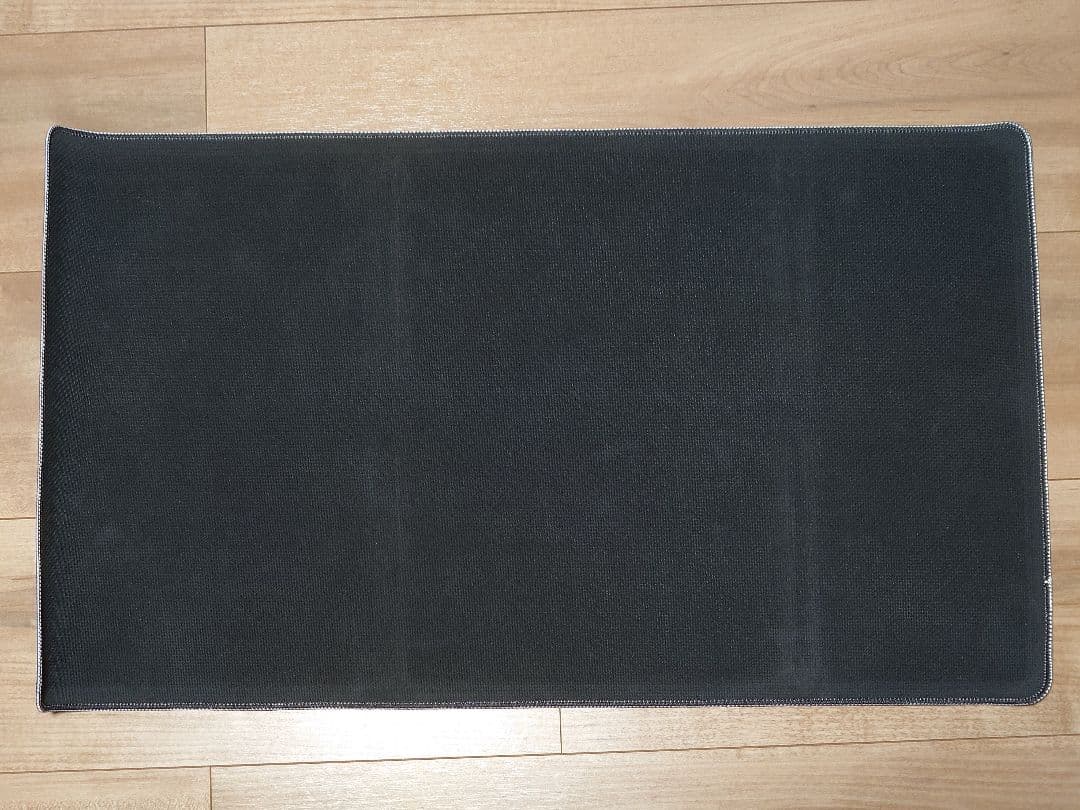 約束された終末、エムラクール プレイマット John Avon MTG