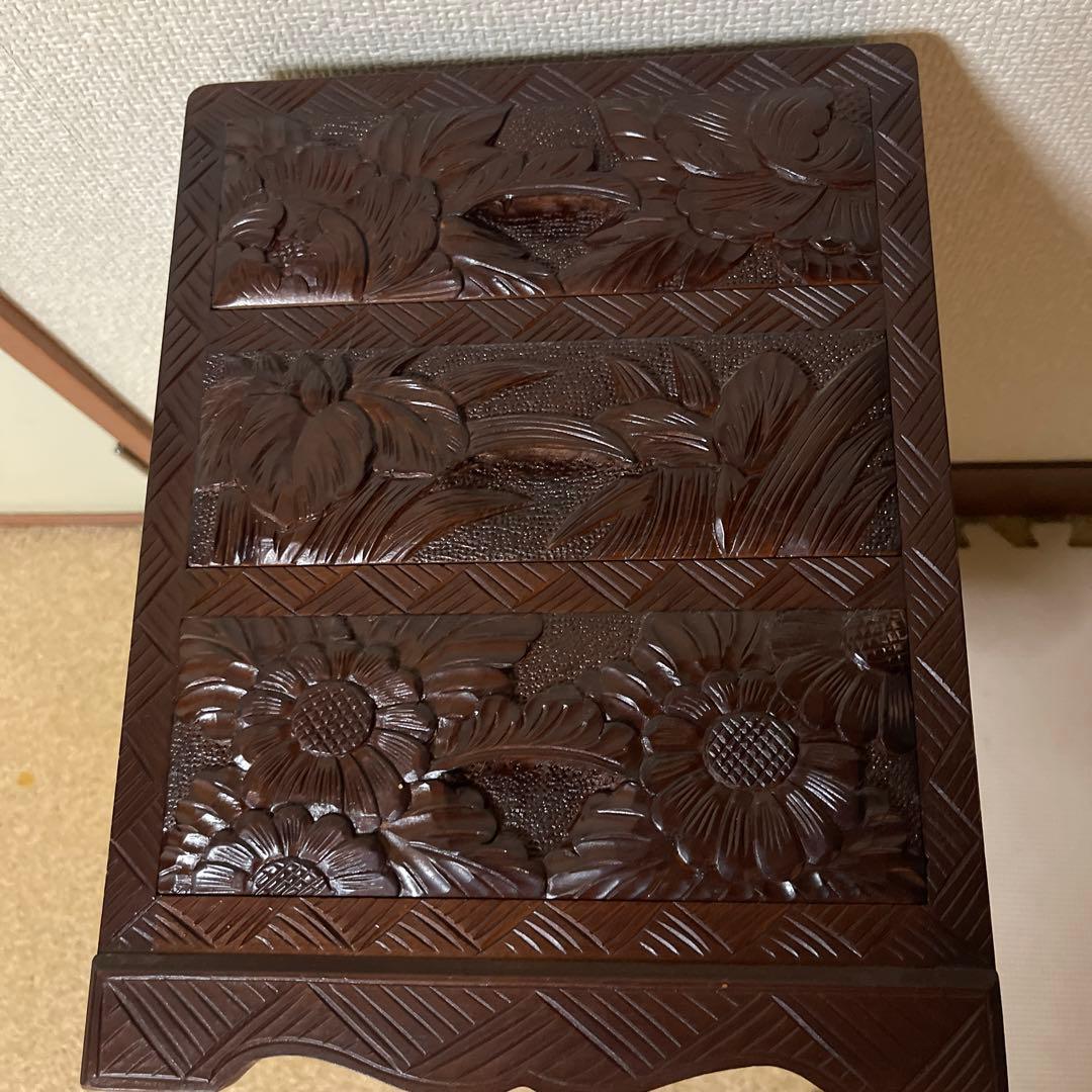 日光彫？軽井沢彫？　木製花柄彫刻箪笥　3段引き出し　家具　アンテーク