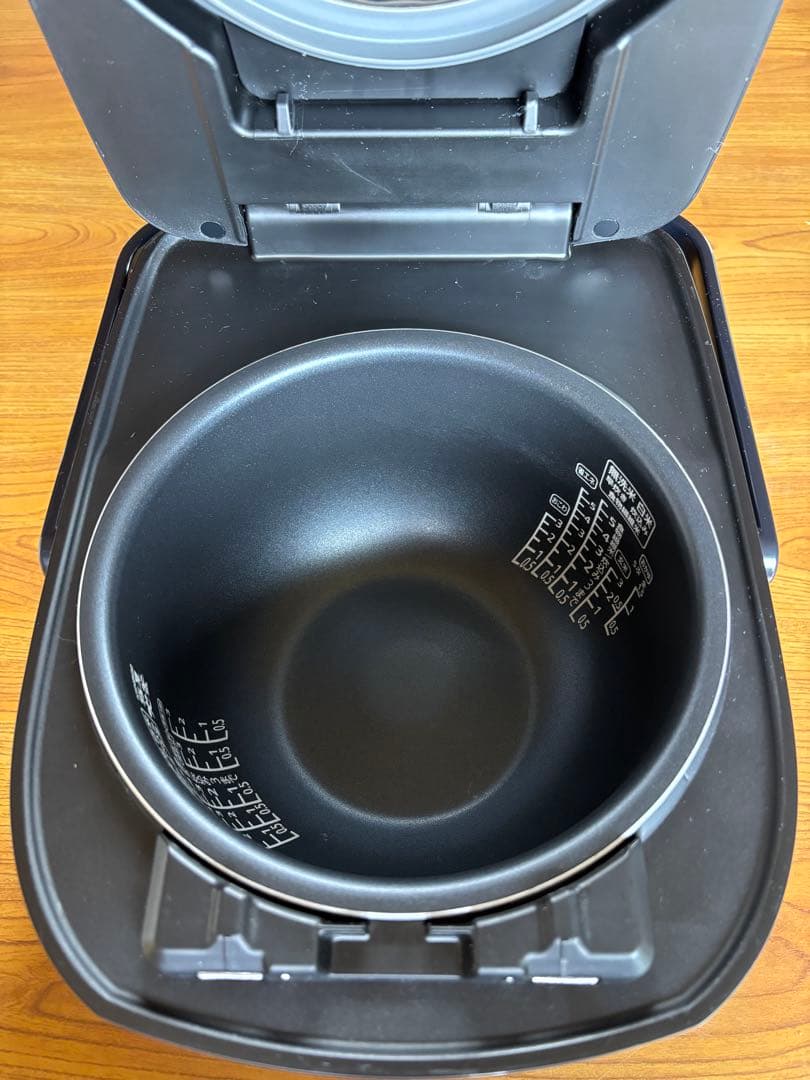 美品⟡.*アイリスオーヤマ 圧力IHジャー炊飯器 5.5合炊き22年製【中古品】