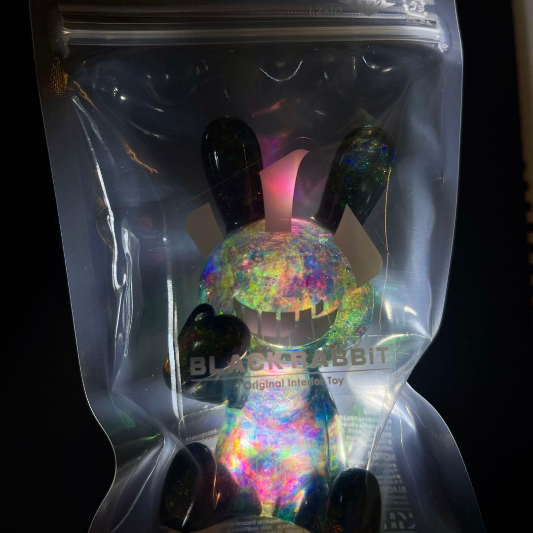 BLACK RABBiT お座り OPAL TYPE A ブラックラビット