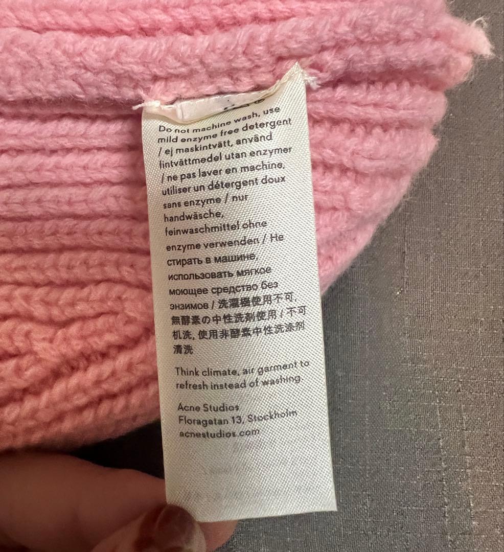 ACNE STUDIOS ラージFACEロゴビーニー