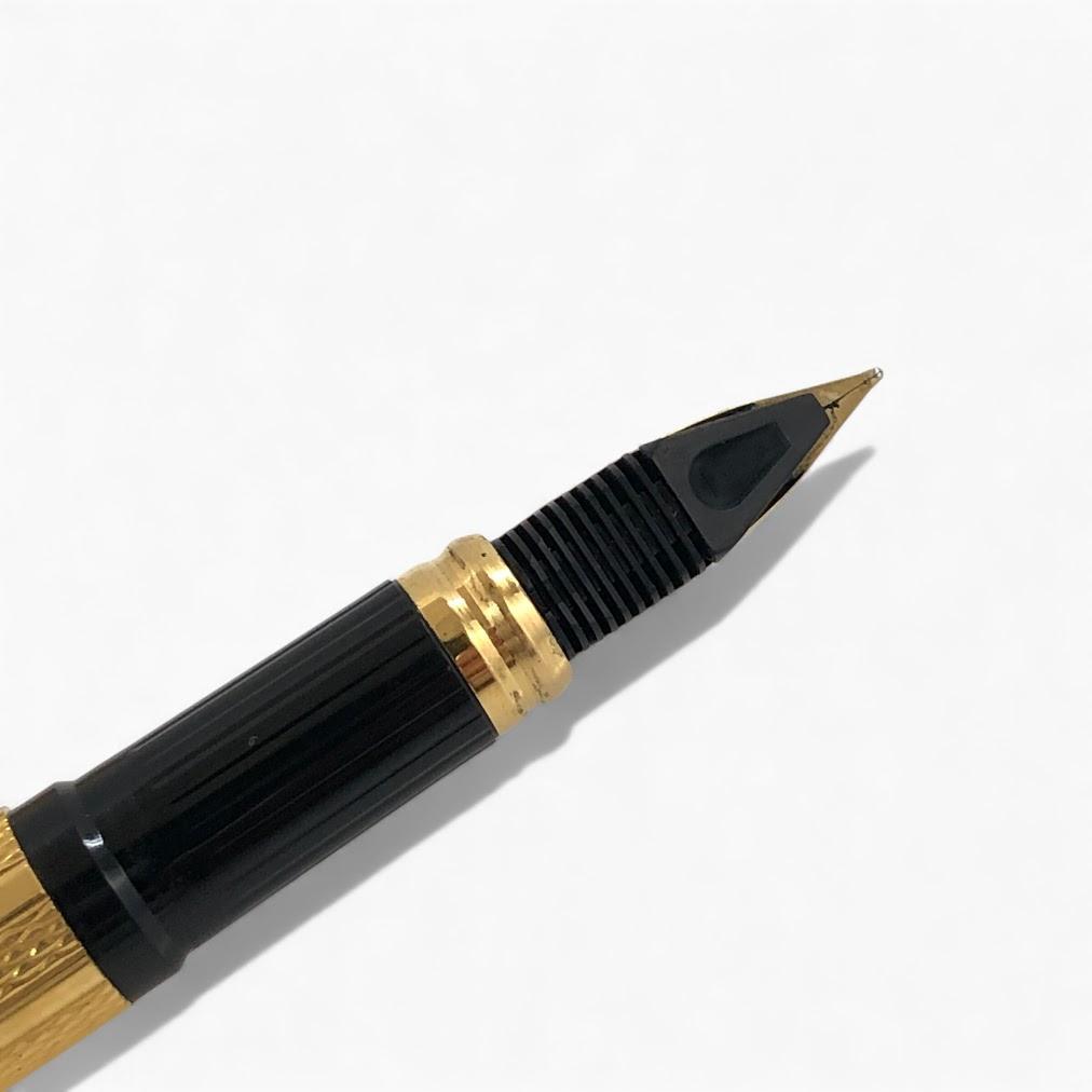 ピンクの猫 S.T. Dupontデュポン ペン先750 18ct 万年筆