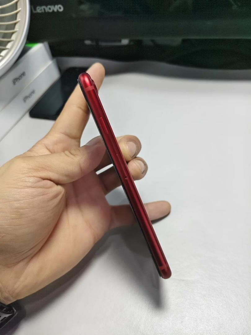 【期間限定／超美品】iPhone SE3 64GB｜SIMフリー｜赤