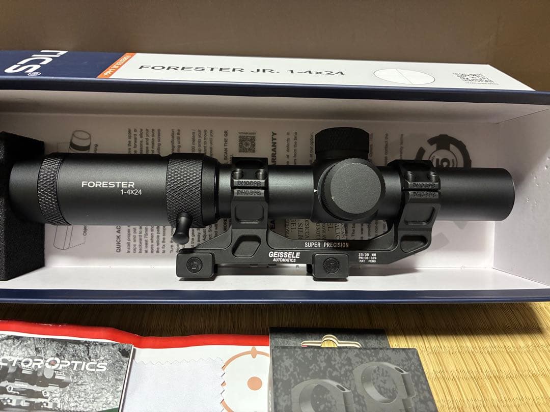 ベクターオプティクス　FORESTER JR. 1-4x24 ガイズリーマウント