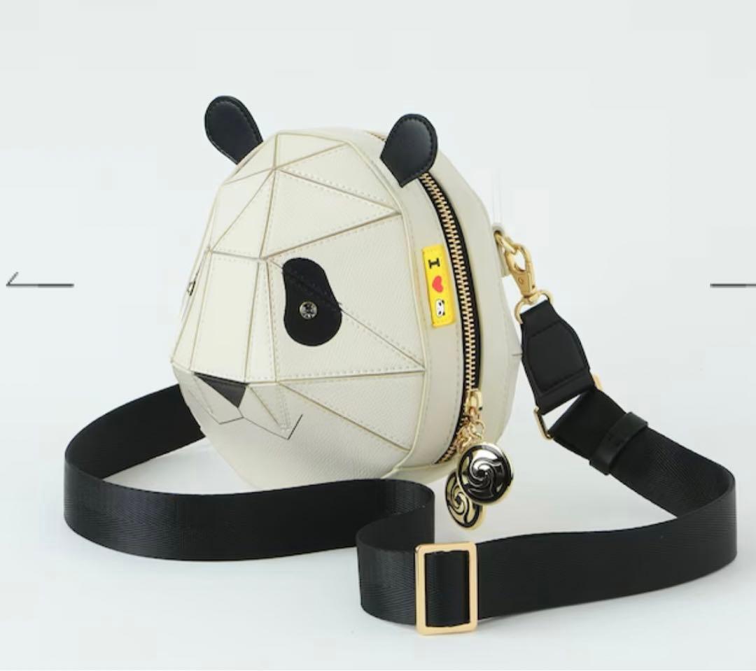 サマンサベガ　『呪術廻戦』コレクション「パンダ」コラボショルダーバッグ