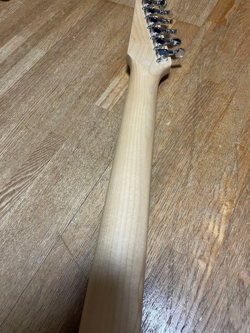 調整済みストラトキャスター　エレキギター