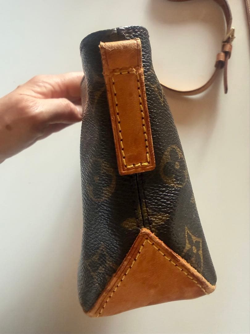 【訳あり品】ルイ・ヴィトン モノグラム トロターショルダーバッグ