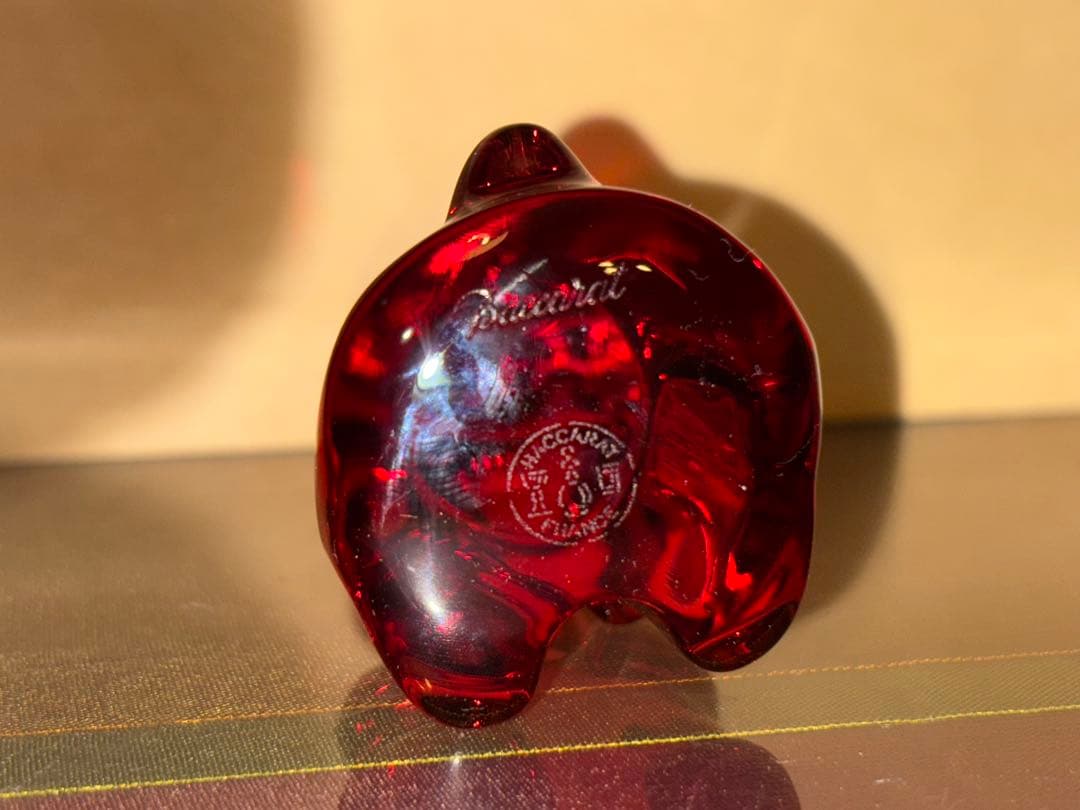 Baccarat 赤色ガラスウサギ