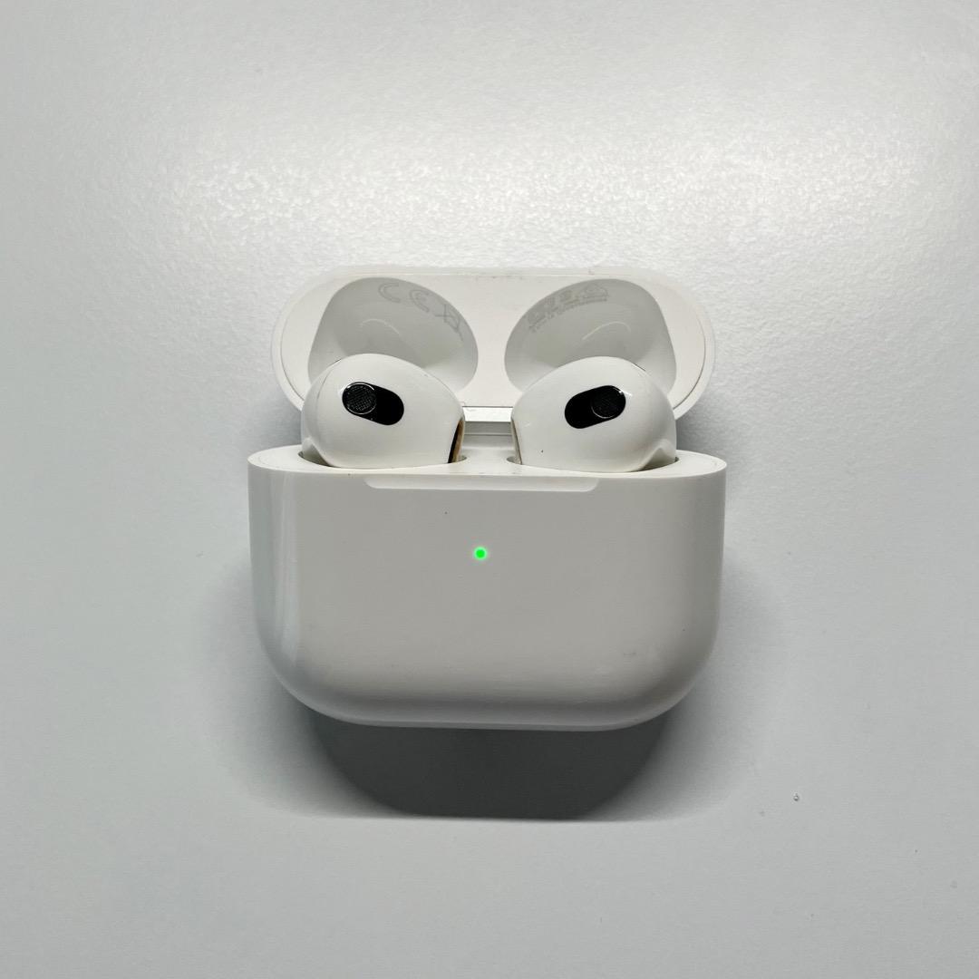 AirPods 3世代 本体 充電ケース 箱付き MME73J/A