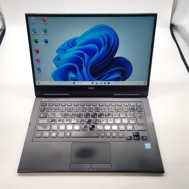 タッチ バッテリー◎ フルHD NEC i7-7 SSD256GB 2in1