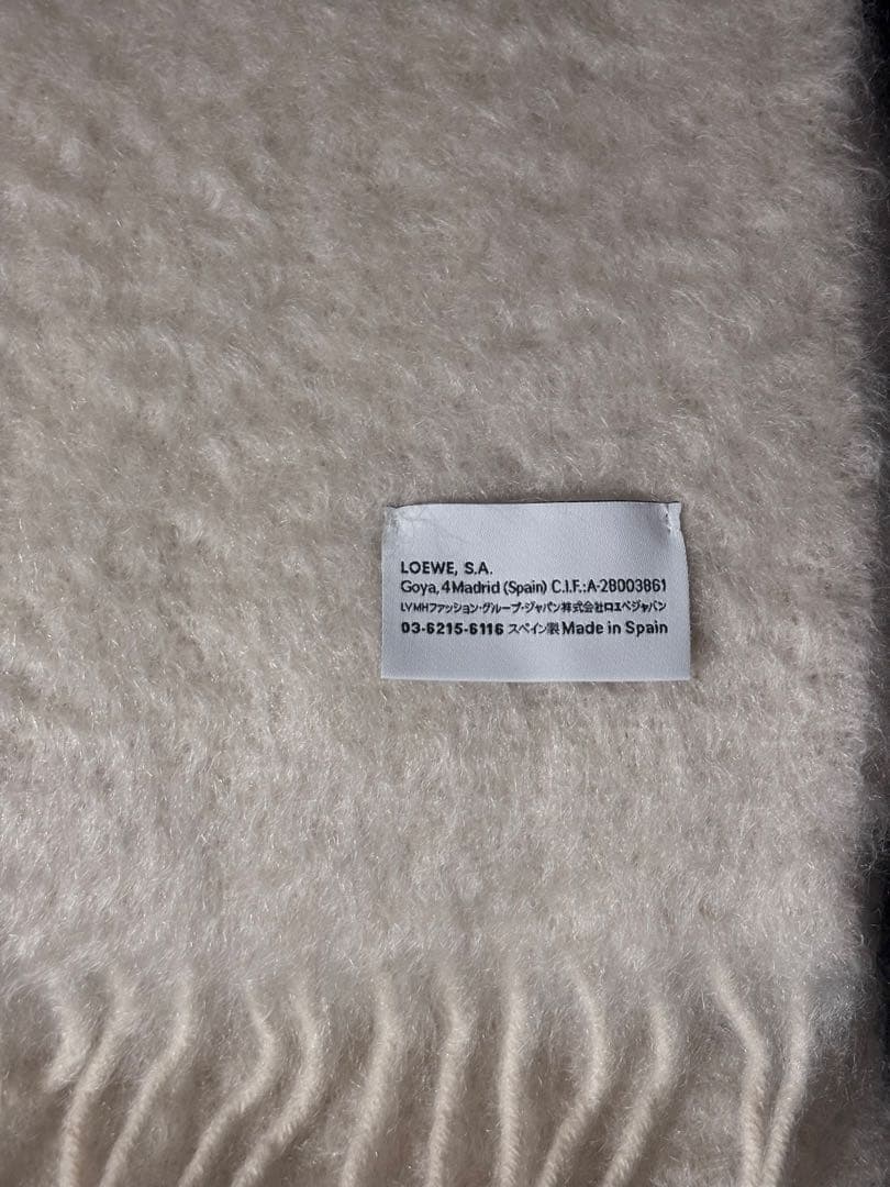 Loewe クリーム色 マフラー