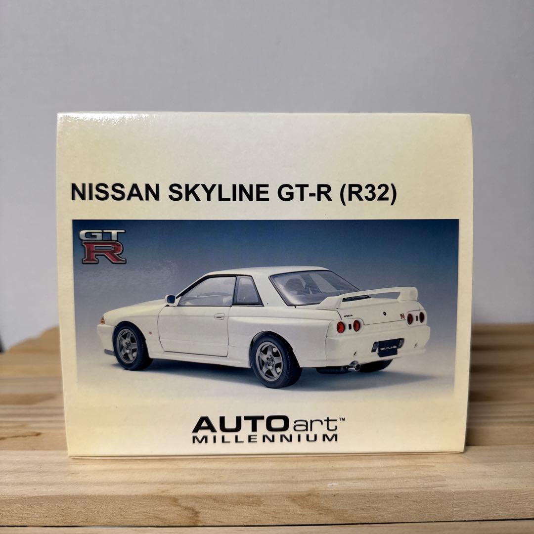 AUTOart 1/18 日産 スカイラインGT-R R32