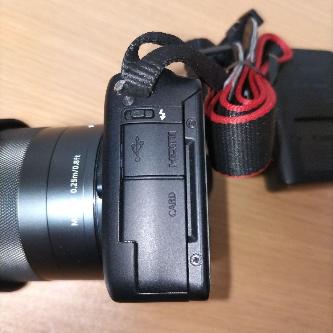 Canon キヤノン EOSM10 　EOS m10 ミラーレスカメラ