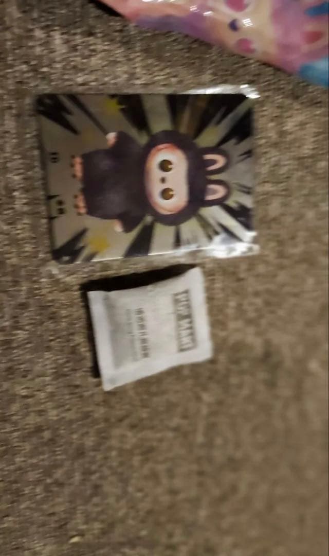 ラブブ【正規品】POPMART Energy ID シークレット 最安値