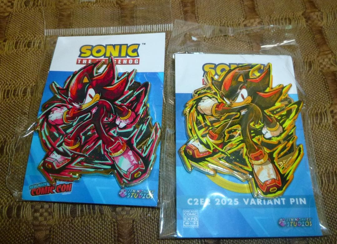 シャドウ・ザ・ヘッジホッグ◆世界限定400ピンバッジ2個ソニック500ピンズ