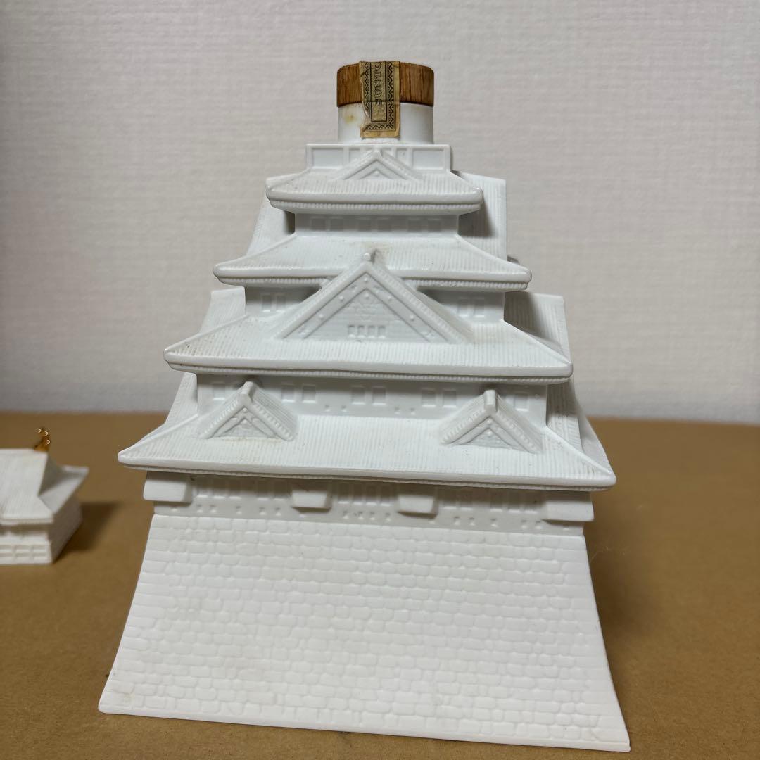 サントリーウイスキーローヤル　大阪城型ボトル　未開栓