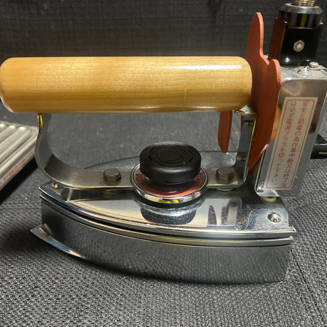 タキイ　業務用アイロン　6型　程度良好　動作問題なし